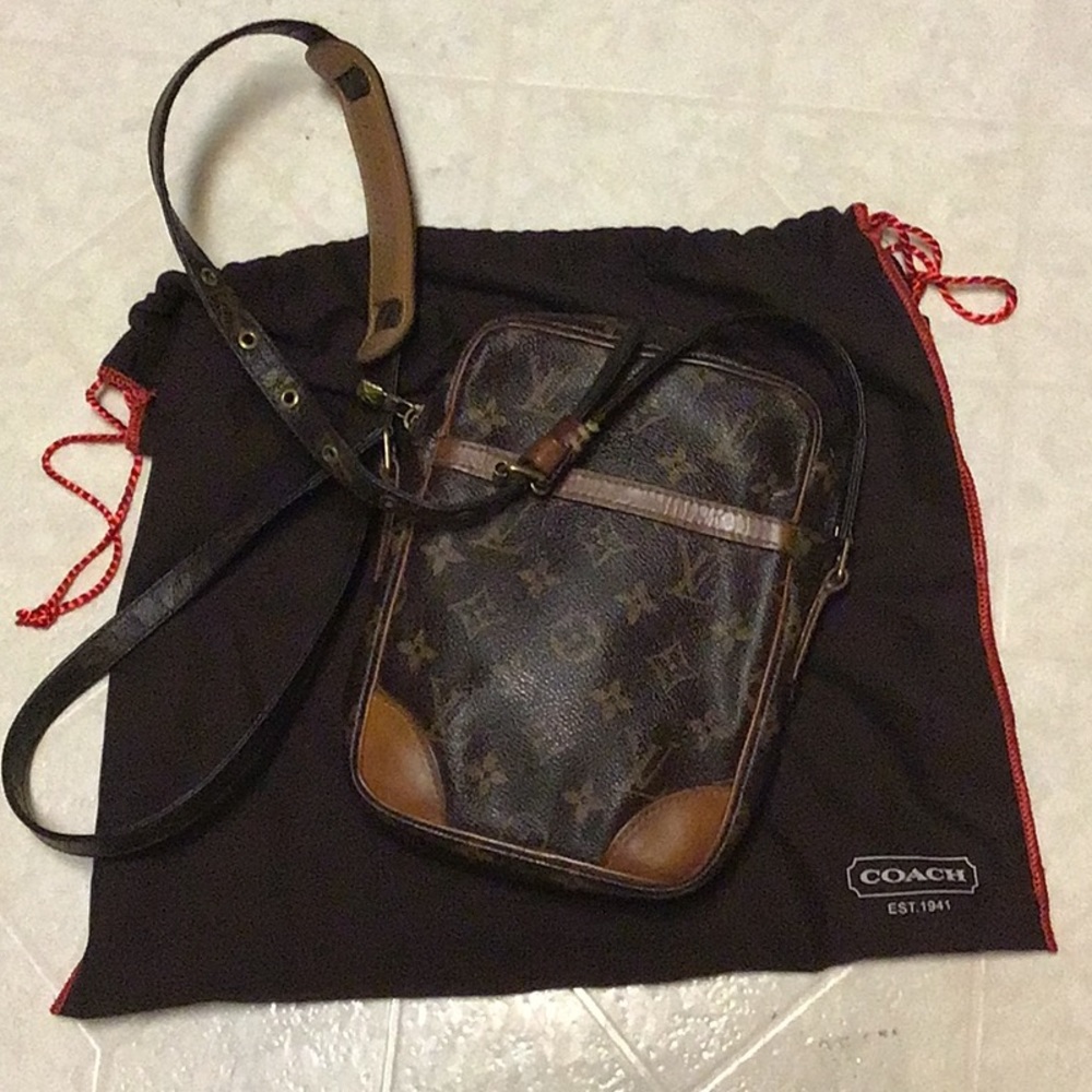 Louis Vuitton Danube Cross body SL1918